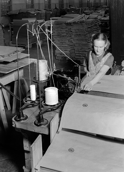 Bild från Billeruds fabrik i Säffle år 1940.
