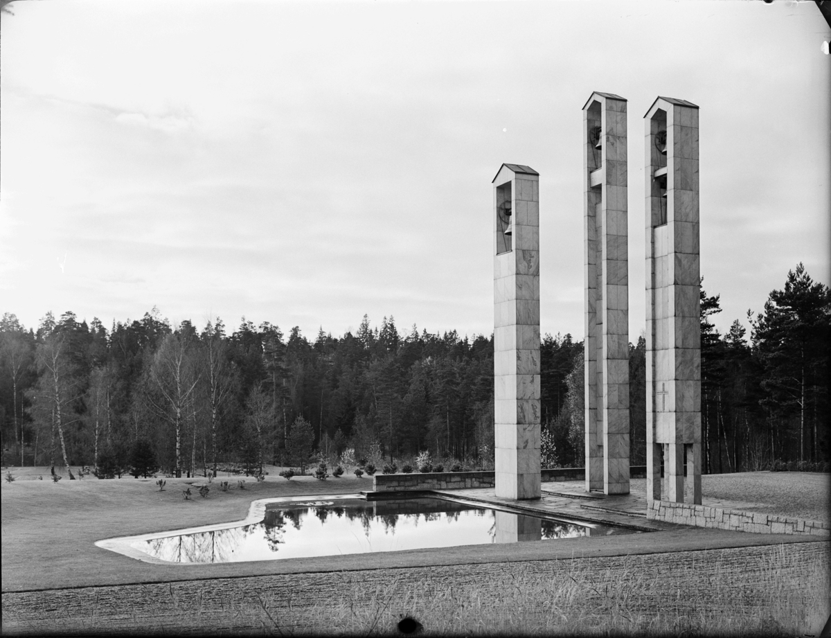 Arkitekt Sture Frölén, S:t Botvids kyrkogård, kampanilen, Huddinge