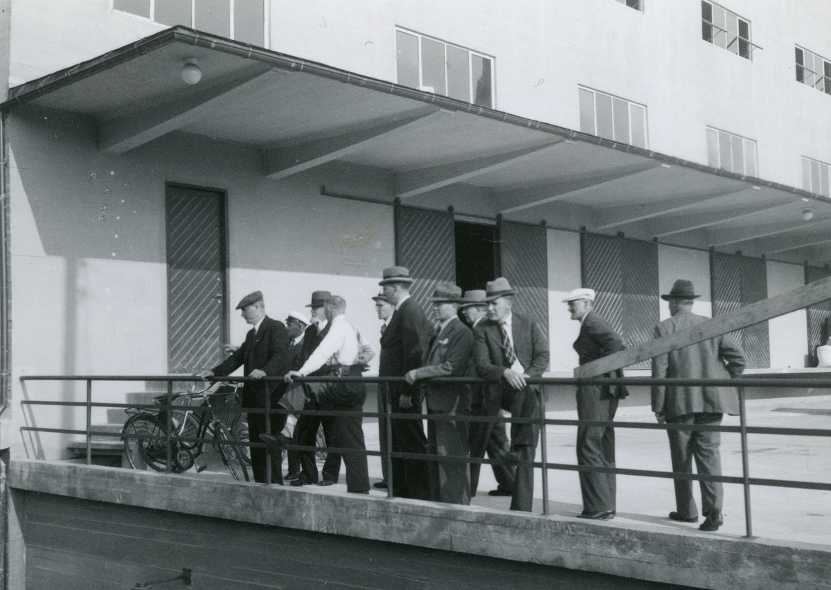 Kornrådet på besøk på Skiens Aktiemølle 8. august 1939