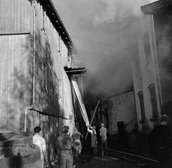 Brann i Sandvika Metallvareverksted. 17 oktober 1951