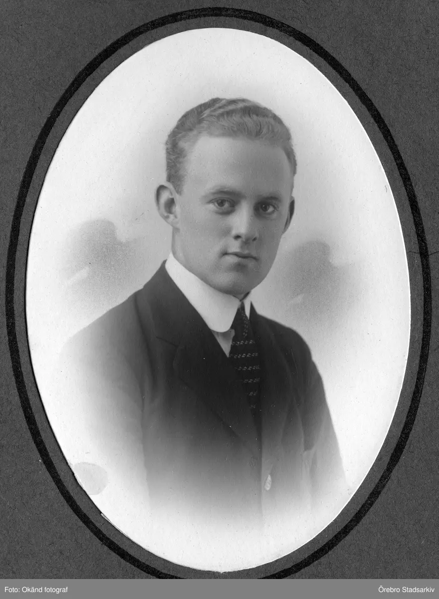 Harry Bergh, elev vid Örebro Tekniska Elementarskola, 19210607