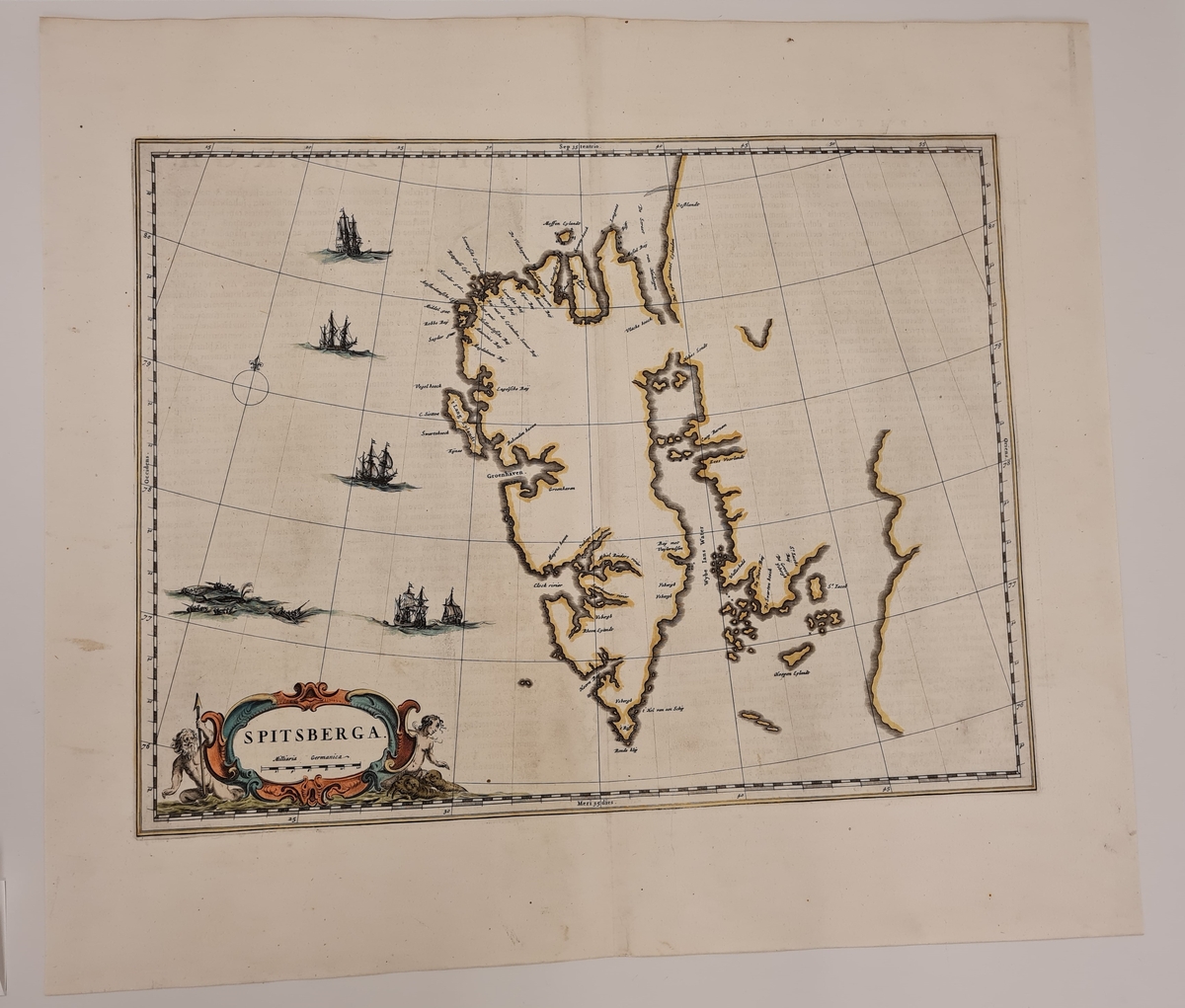 Kart over Spitsbergen. Baksidetekst på latin.