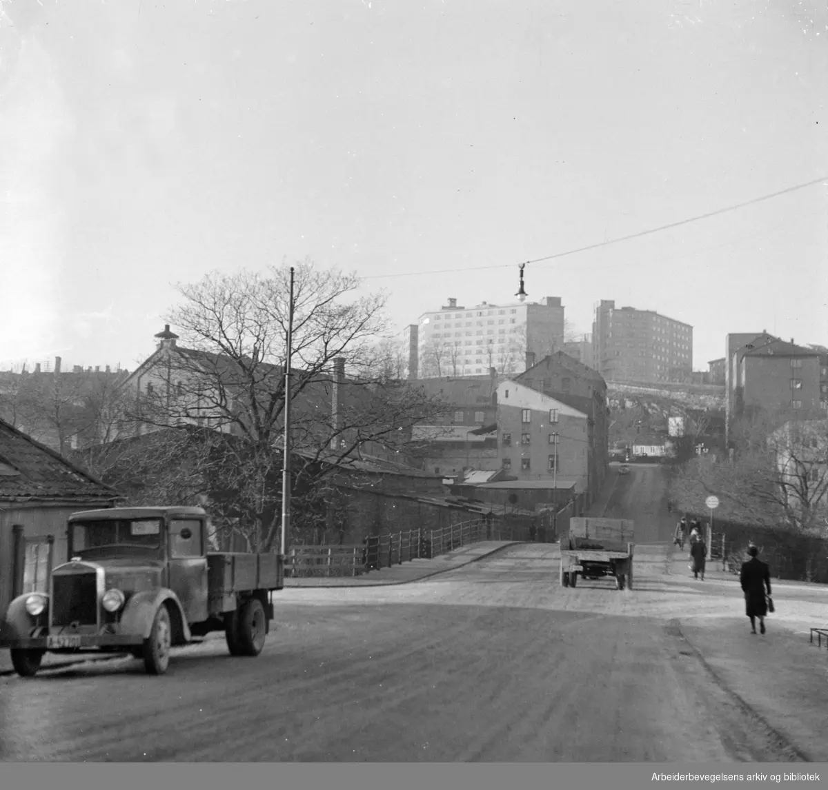 Grünerbrua sett fra Nordre gate. Møllerveien. Januar 1949.