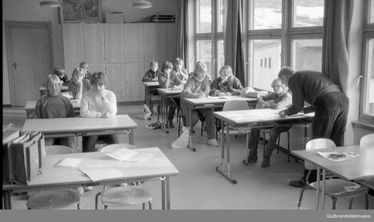 Prekeil'n, skuleavis Vågå ungdomsskule, 1974-84
Leif Andersen-Gott med klasse