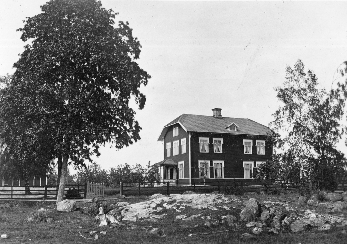 Johannislunds skola i Skedevi. Här som brevkort från tidigt 1900-tal.