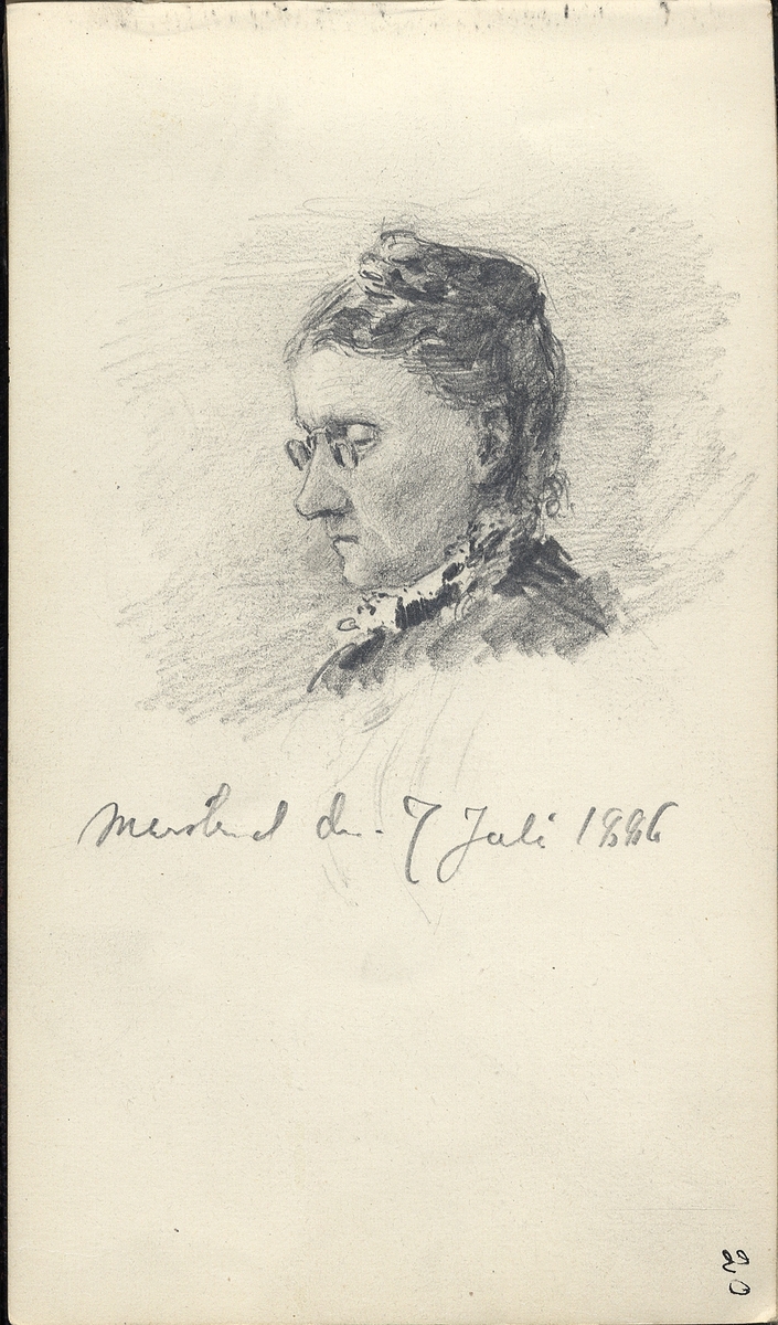 Skiss, blyerts. En äldre kvinna med pincené, som läser något.
Trol. konstnärens mor, fru Elise Andersson (1827-1910), Växjö.
Bröstbild, profil.

Inskrivet i huvudbok 1975.