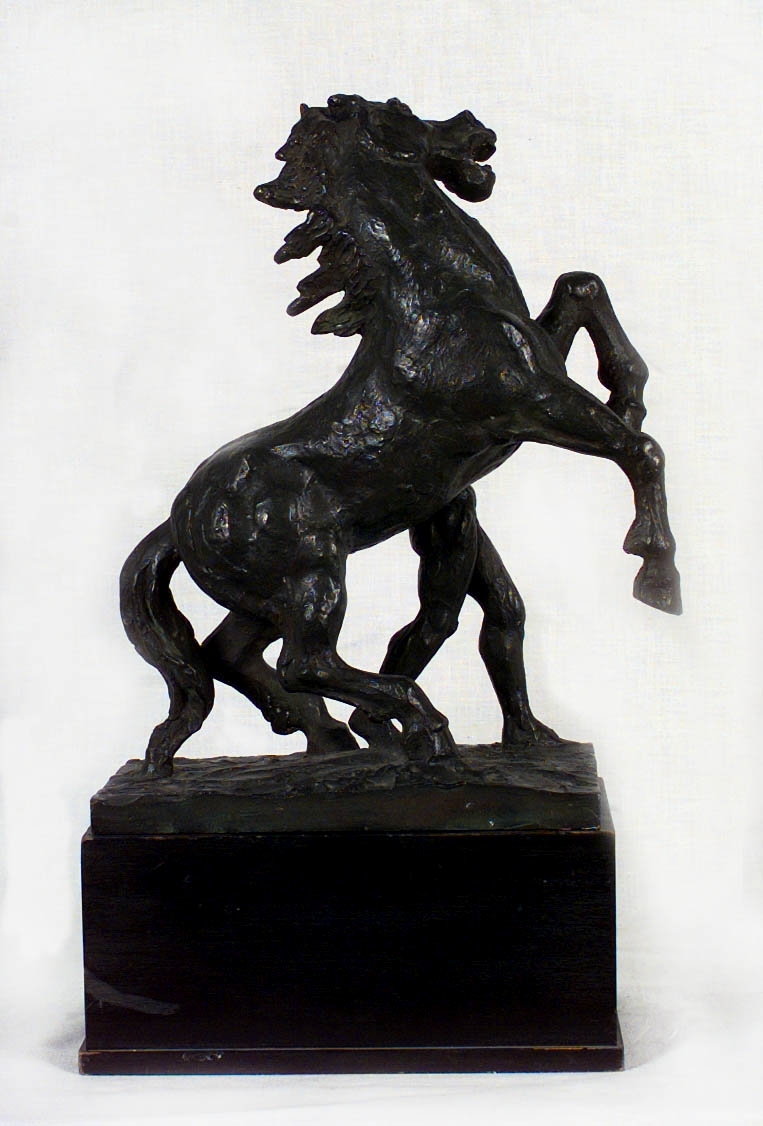 Stegrande häst [Skulptur]