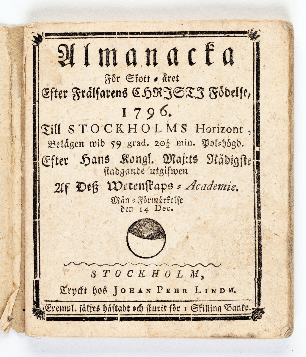 En almanacka Efter Frälsarens Christis Födelse 1796, Till Stockholms horizont. Omslag med blåsvart målning, vågmönster. Tryckt hos Johan Pehr Lindh, Stockholm.