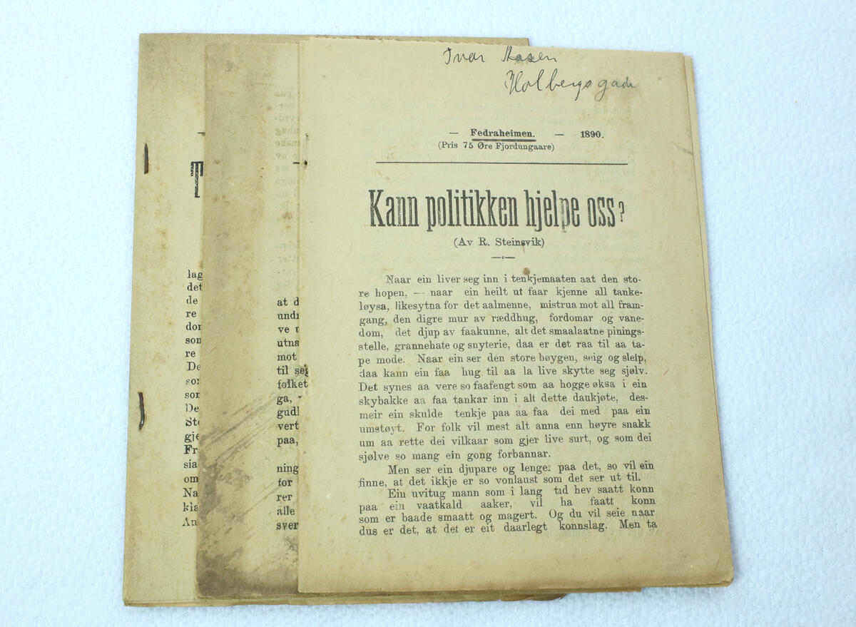 Aviser frå boksamlinga til Ivar Aasen