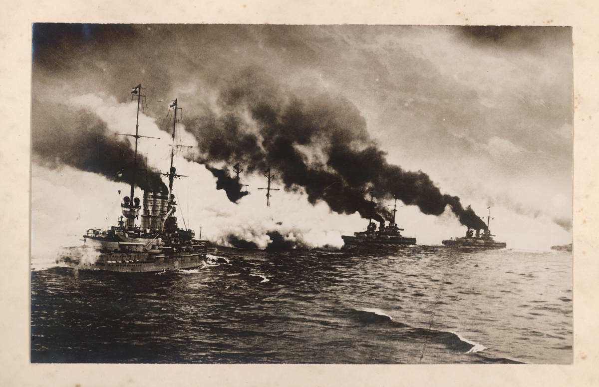 Bilden visar den tyska flottan under Skagerrakslaget.