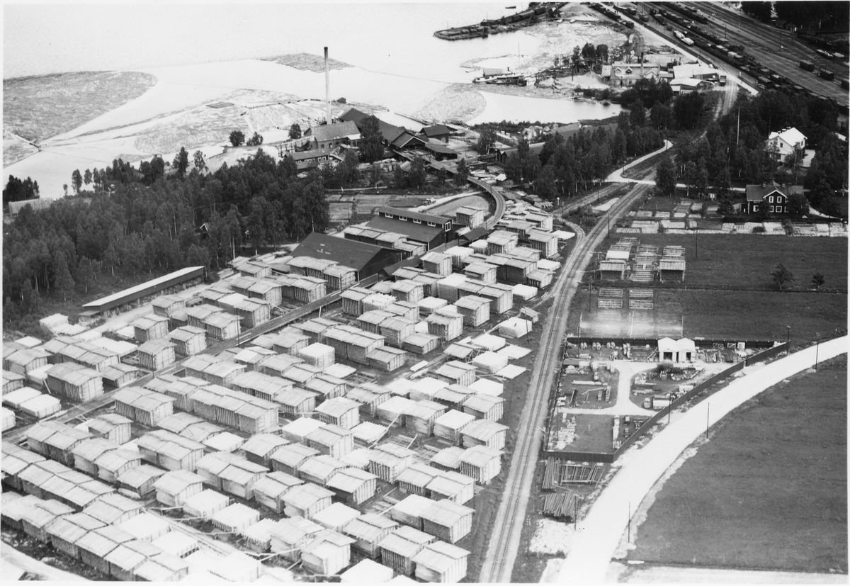 Flygfotografi över Ludvika sågverk i Dalarna.
