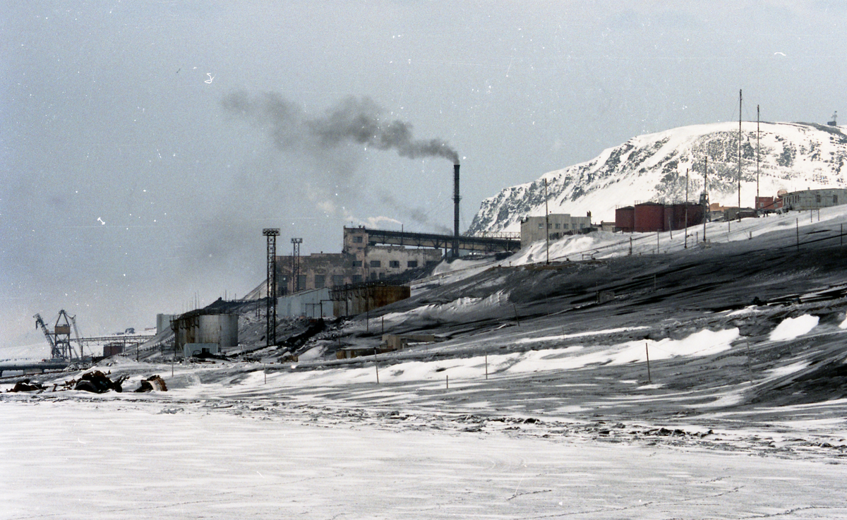 Kullkraftverket i Barentsburg. Bilder fra Barentsburg, brukt av Svalbardposten.