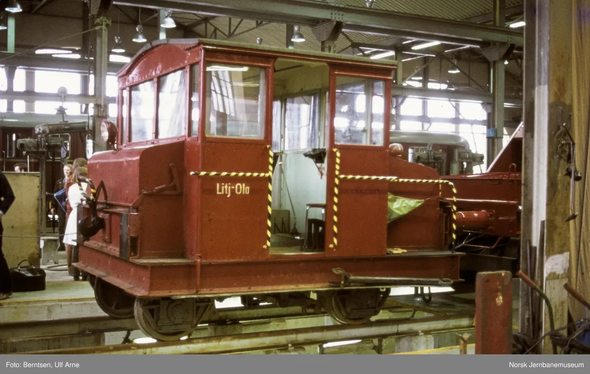 Skiftetraktor Litj-Ola, tidligere litra Skb 202 nr. 20 på Marienborg ...