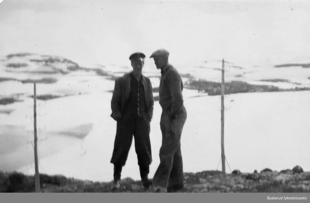 På Fagernutfyllling våren 1950
f.v. Nils Kolskår, Rolf Breili