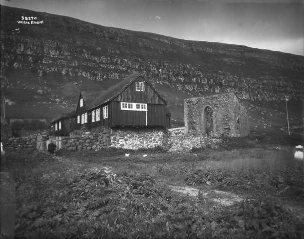 Prot: Færøyene Stavangerfjordsturen, Kirkebø
Hovedbygning Ruin