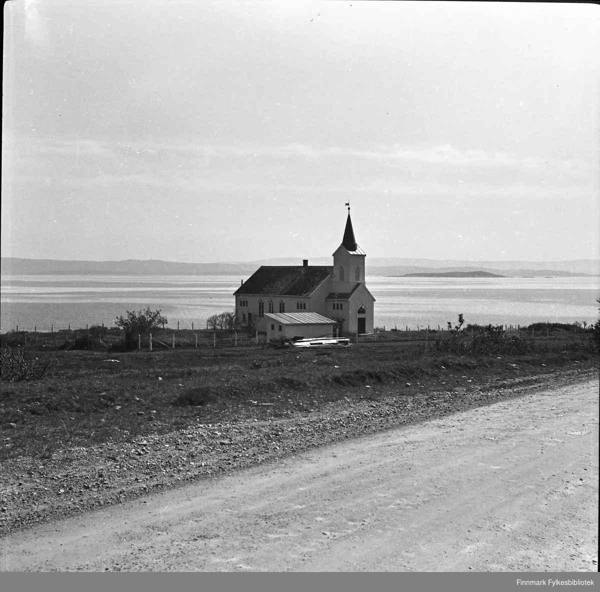 Scooterferie 1955. Kistrand kirke i Porsanger.