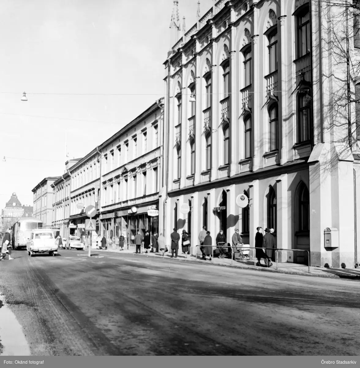 Rådhuset mot Drottninggatan, 1960-tal - Örebro Stadsarkiv / DigitaltMuseum