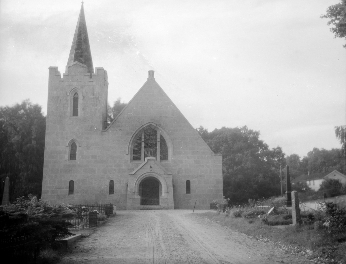 Telemark, Skien kommune, Borgestad kirke, langkirke i stein, byggeår 1907, atkitekt Johannes Henrik Nissen,