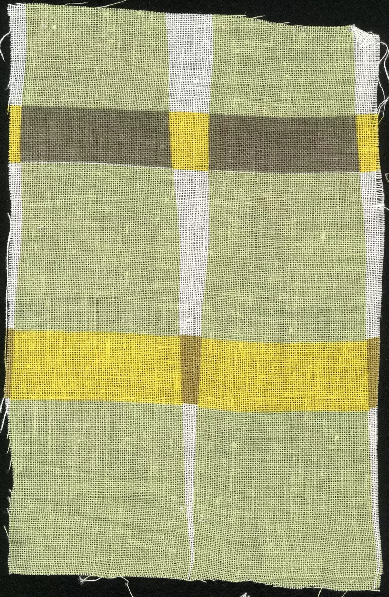 Fem textilprover i olika färgställningar. Sick-sackmönster genomskuret av diagonala ränder i varierande tjocklek.