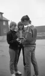 Prekeil'n, skuleavis Vågå ungdomsskule, ca 1985.
 Marianne H
