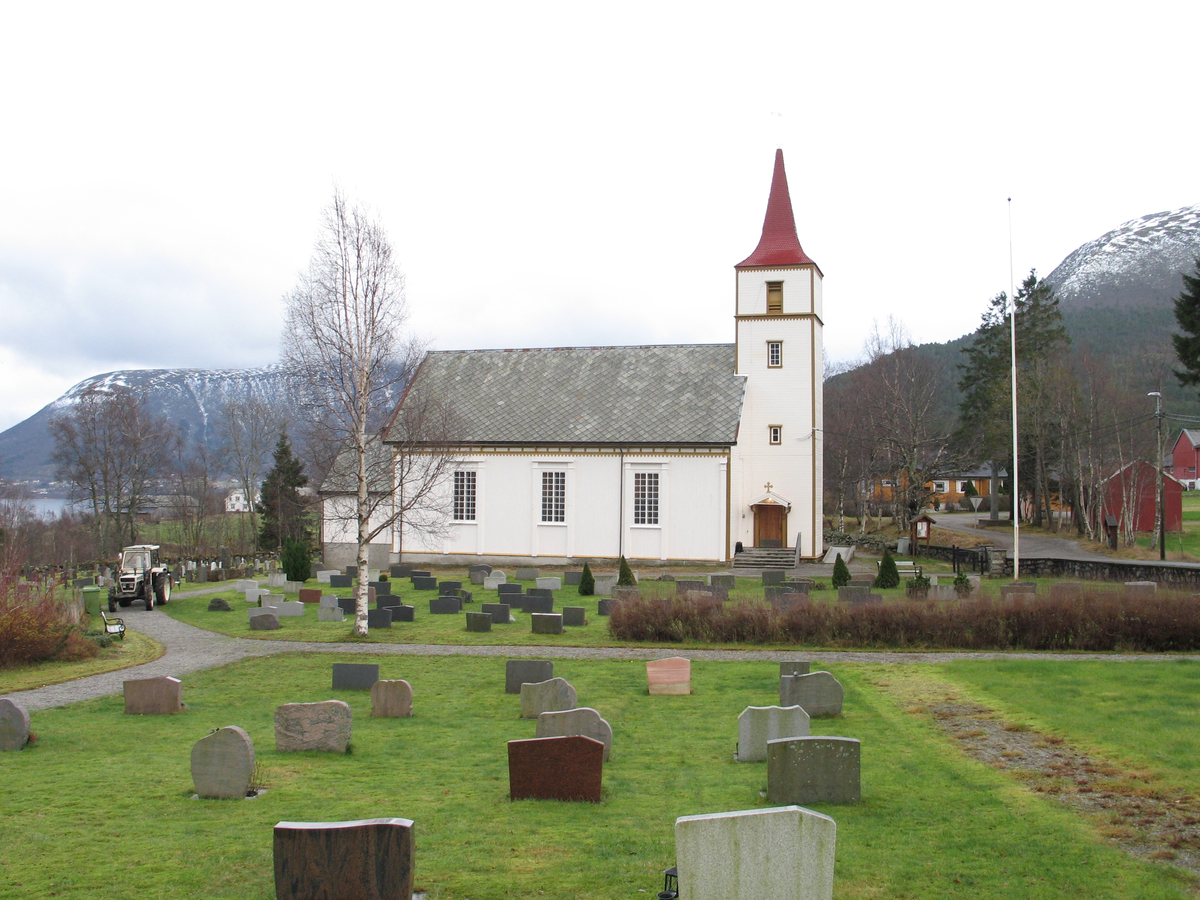 Fiksdal kyrkje