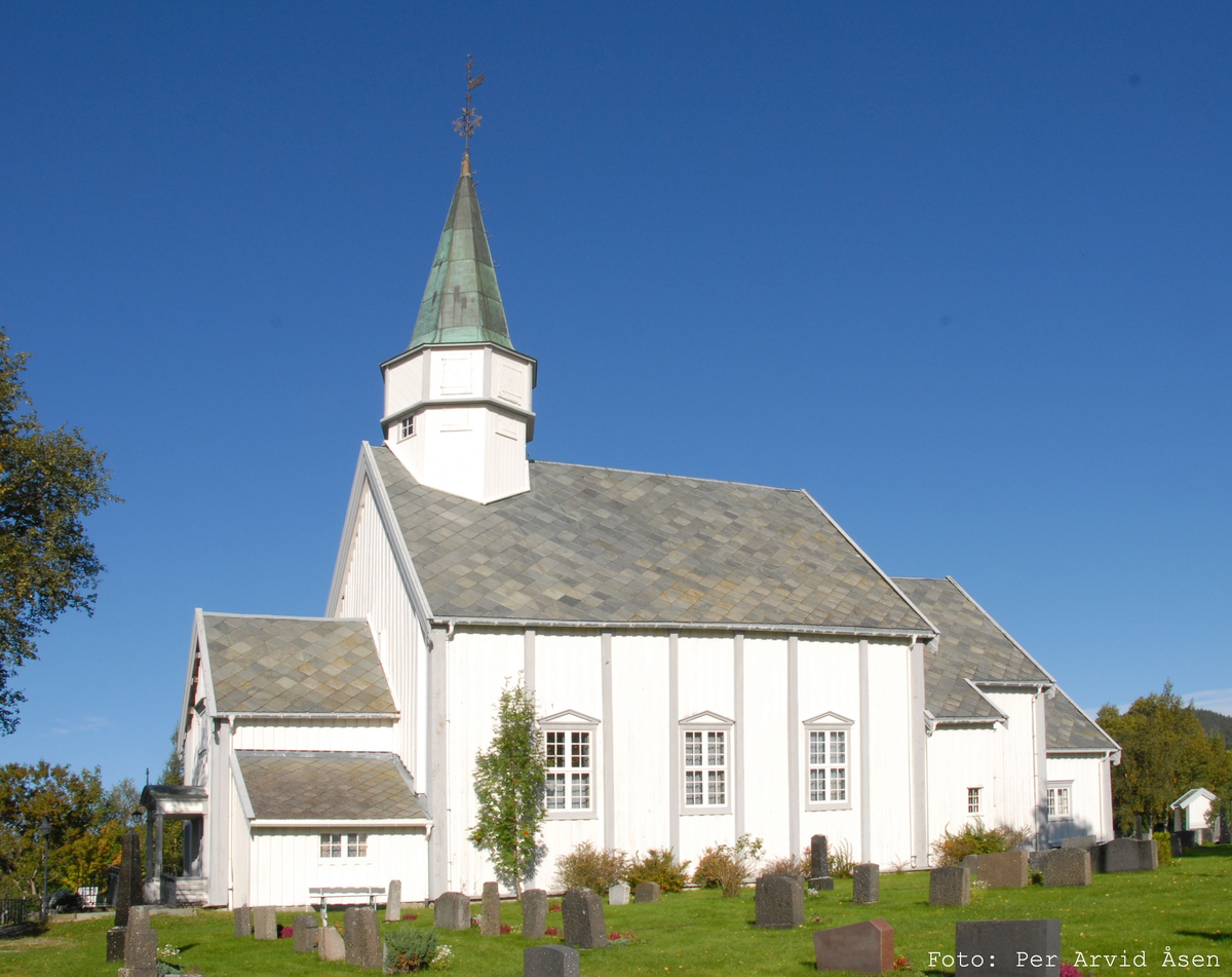 Flå kirke, Sør-Trøndelag