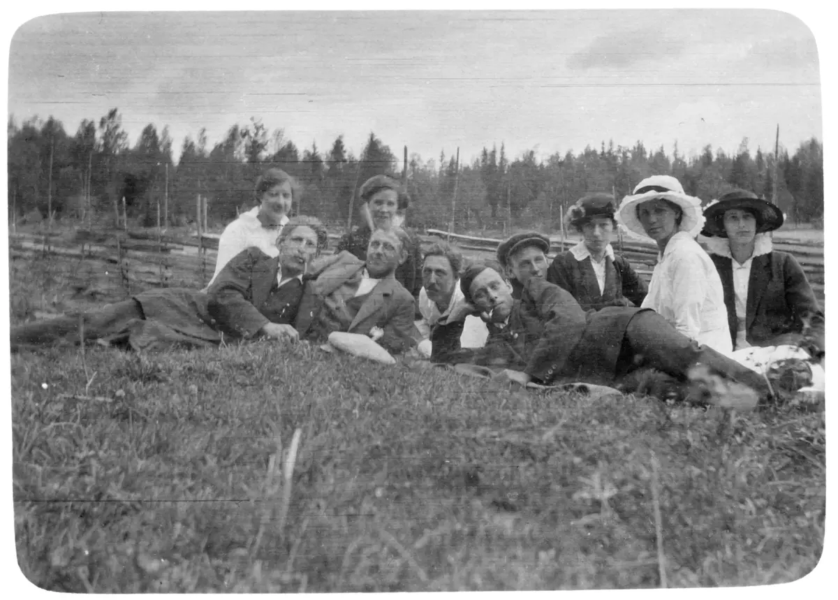 Sommar vid Källsvik 1916