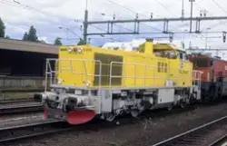 Banverkets diesellokomotiv DDL 910 D type MaK 1206 på Karlst