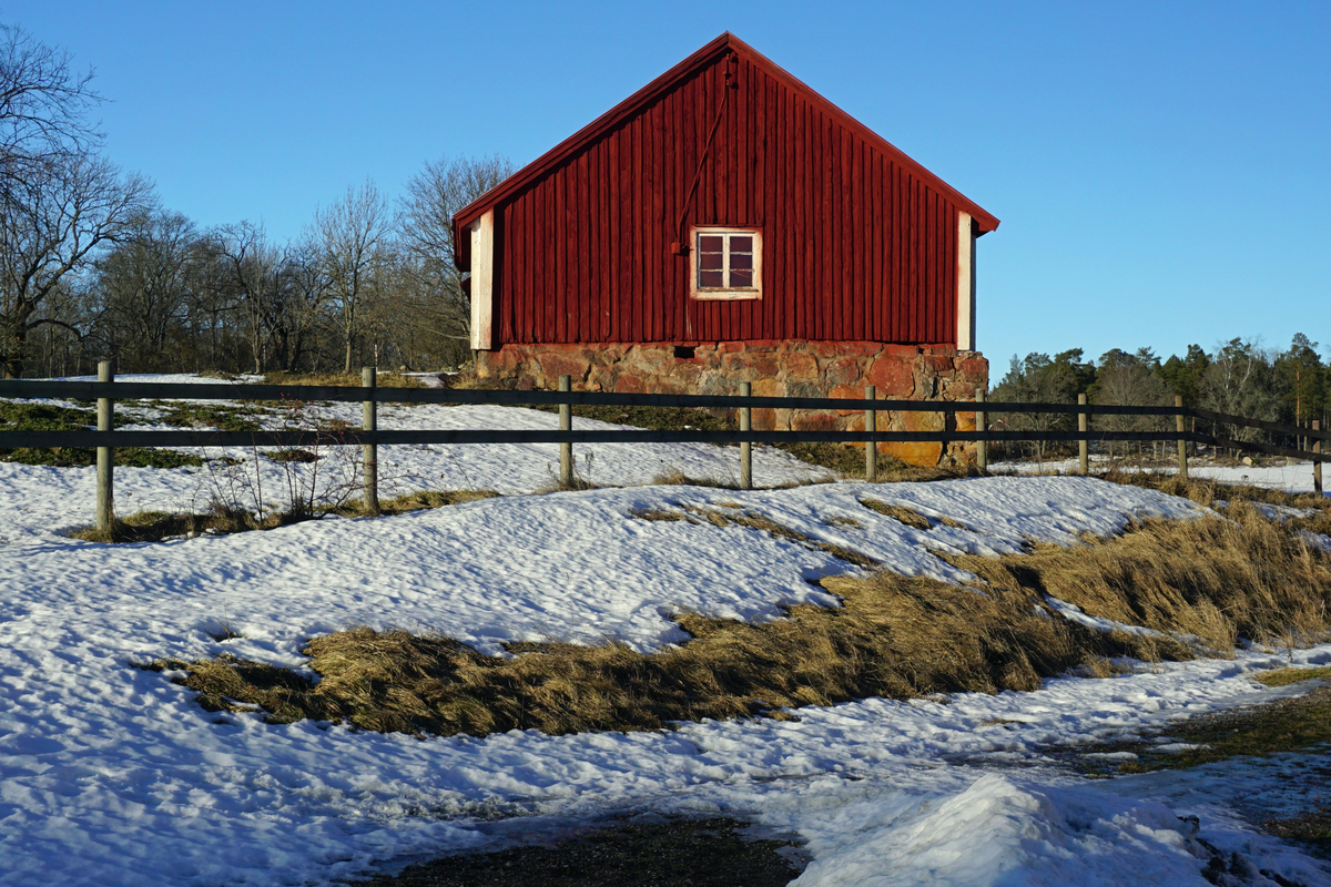 Ekonomibyggnad, Lövsta Herrgård, Funbo socken, Uppland 2019