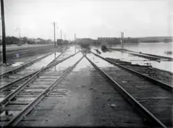 Hamar jernbanestasjon, Mjøsflommen 1927, jernbanespor, jernb