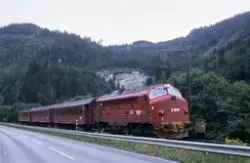 Diesellokomotiv  Di 3 619 med persontog Trondheim til Dombås
