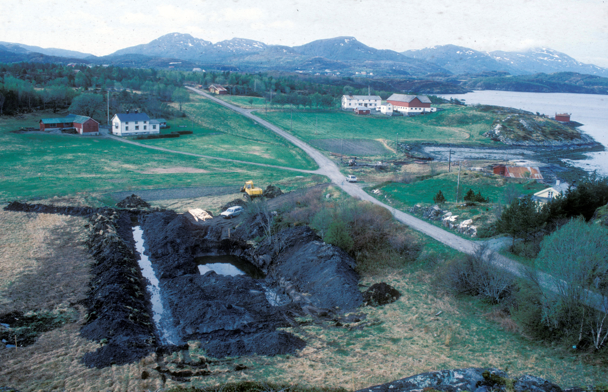 Tex-Fisk, Bjugn 1986 : Gravearbeid i forbindelse med et oppdrettsanlegg