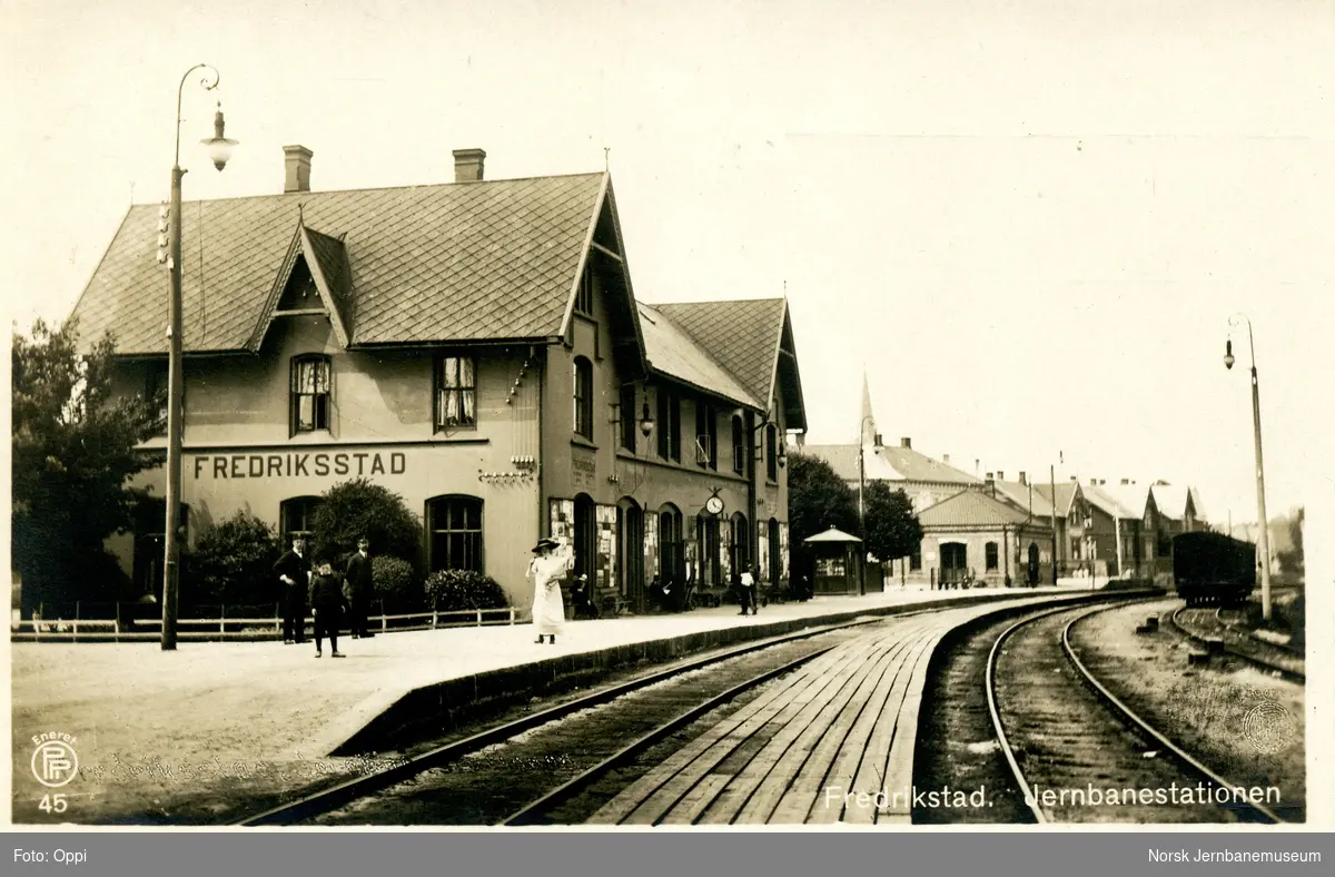 Fredrikstad stasjon