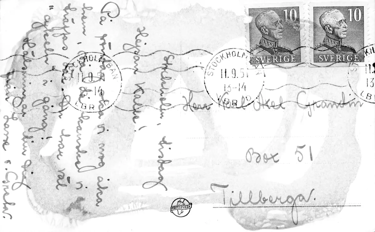 ÖRBY. Parti av Juliaborg  ; BHF studiecirkel vt 2016:
Gimmerstavägen syns till vänster
Konditoriet hette Royal.
Poststämplat 1951. Handskriven text på baksidan.