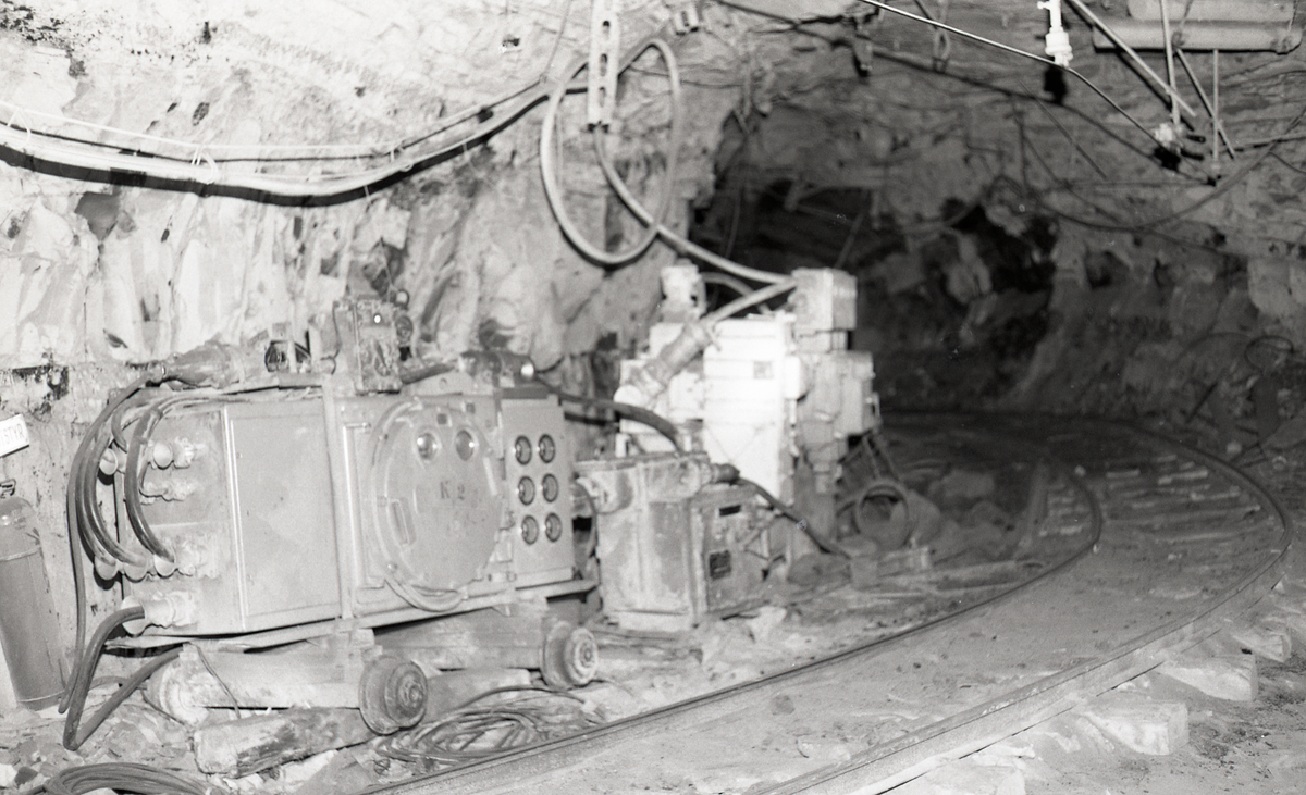 I 1975 ble det installert kompaktstasjoner i alle gruver. Her fra gruve 3 AT 1.