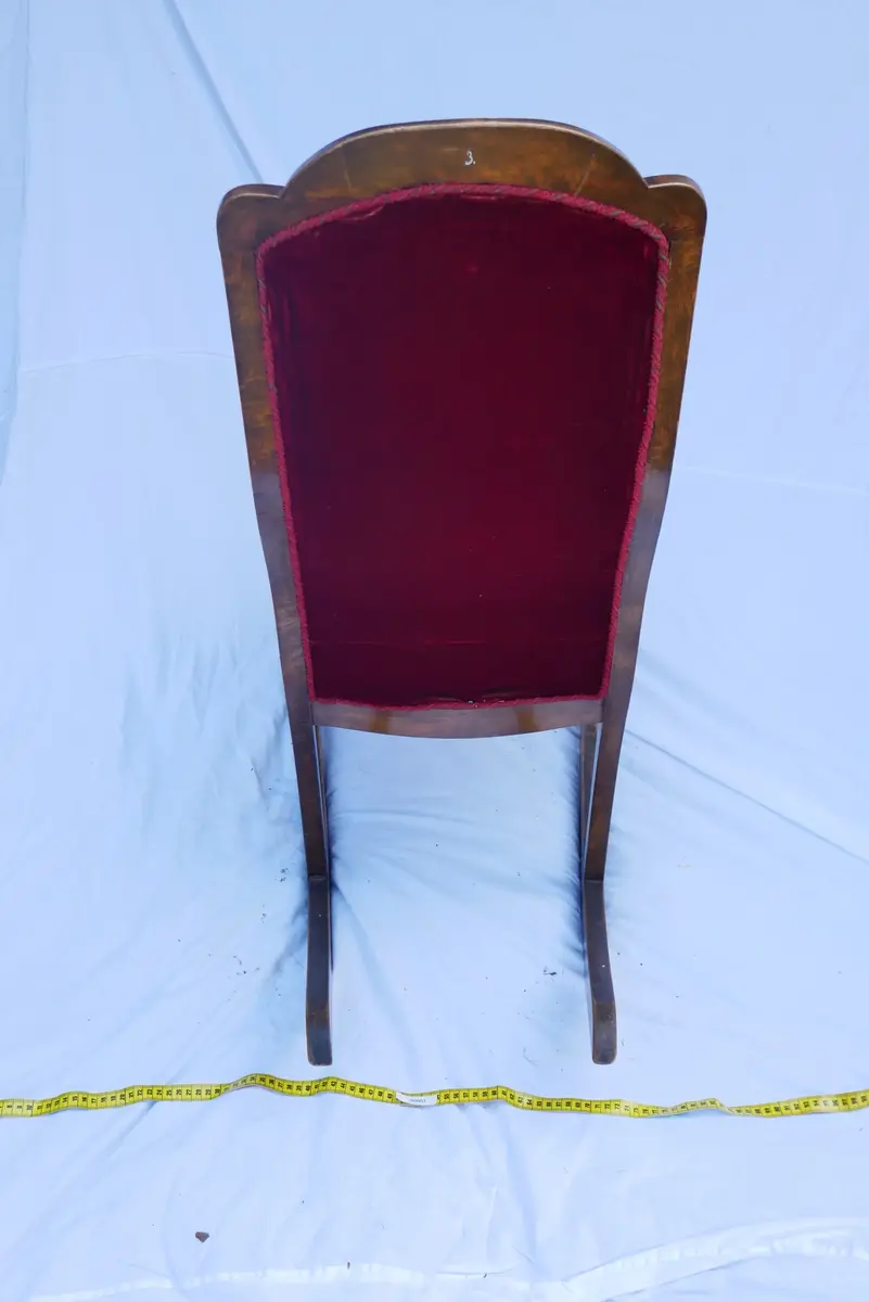 formpressat säte och rygg broderade kedjestygn 1