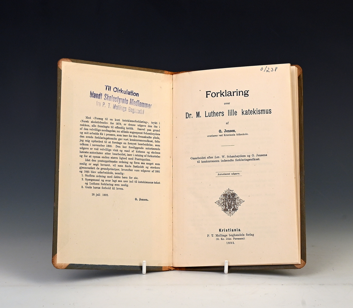 O. Jensen. Forklaring over Dr. M. Luthers lille katekismus. Kristiania 1892.