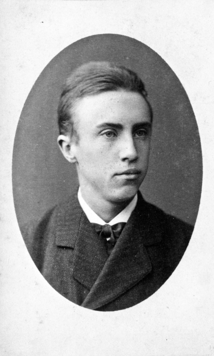 Portrett av en ung mann. ca.1900