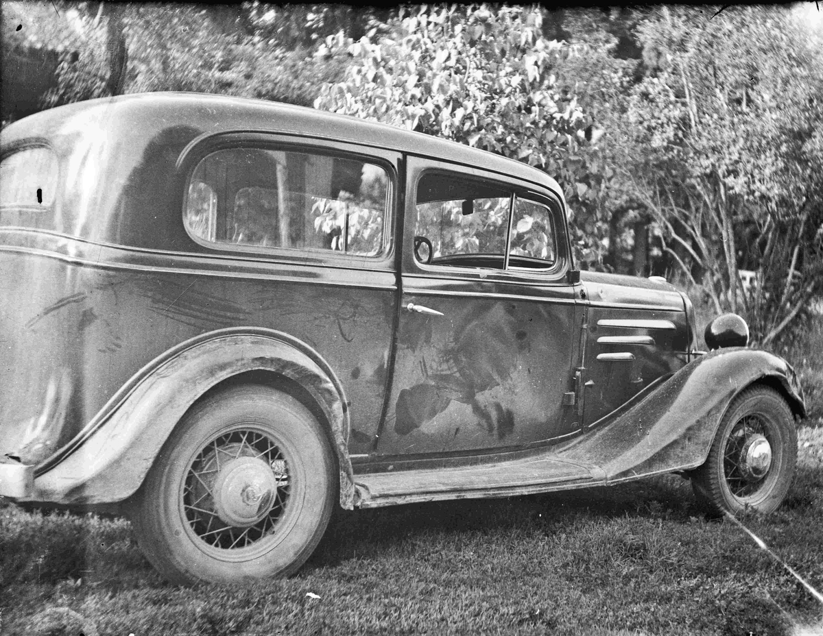 Bil fra 20-30 tallet. Studebaker med kjennetegn C-17951.