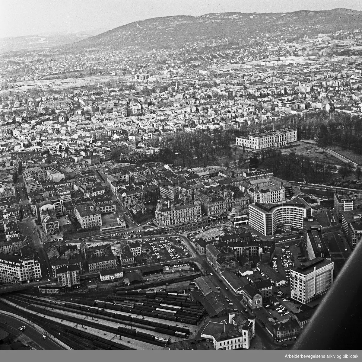 Flyfoto over Vika,.april 1964