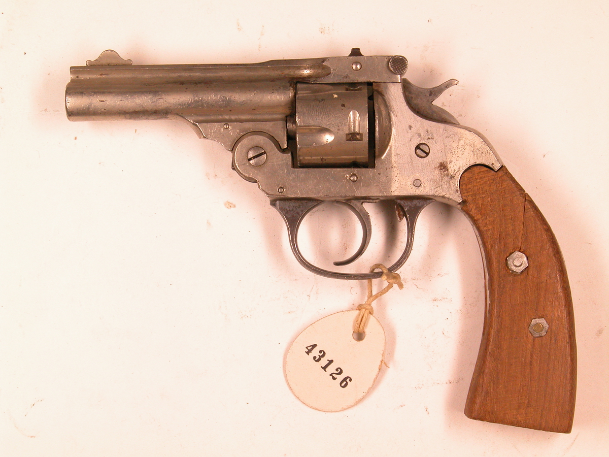Revolver .32 Meriden firearms Co