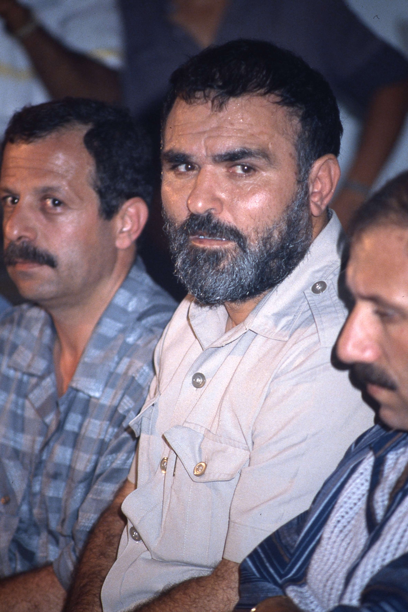 Amal (betyr "håp"). Shia-muslimsk geriljaorganisasjon i Sør-Libanon. Lederen (bildet) var Daoud Daoud, som ble drept i 1987. Bildet er fra 1986.