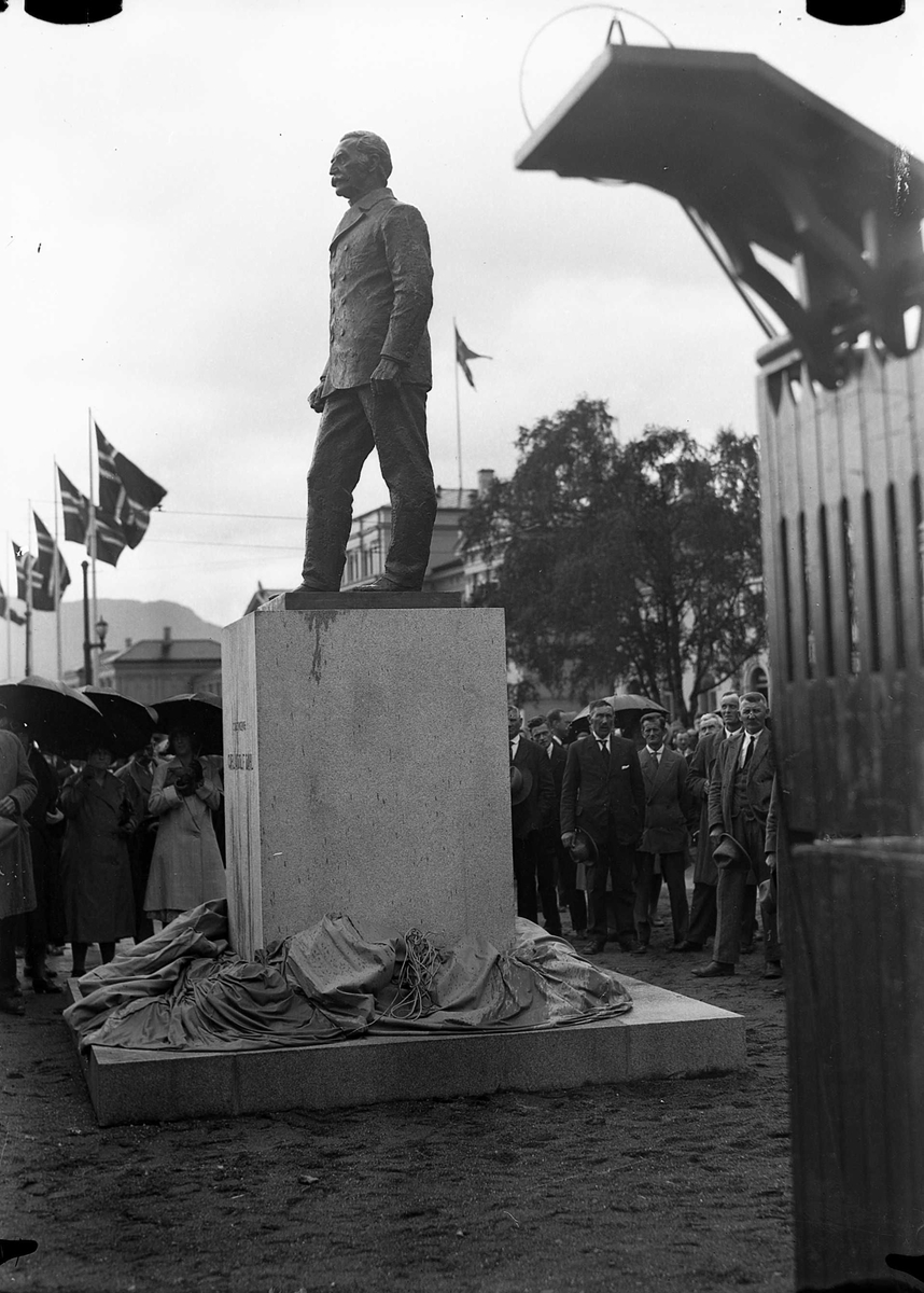 Avdukingen av Stadsingeniør Dahls statue på Brattøra