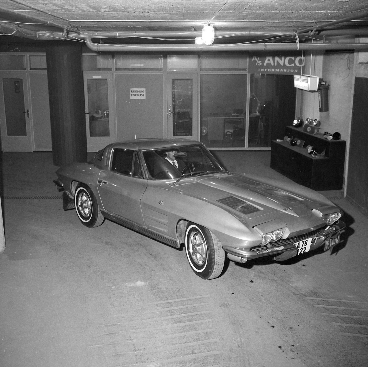 1963 Chevrolet Corvette i kjelleren på Prinsen