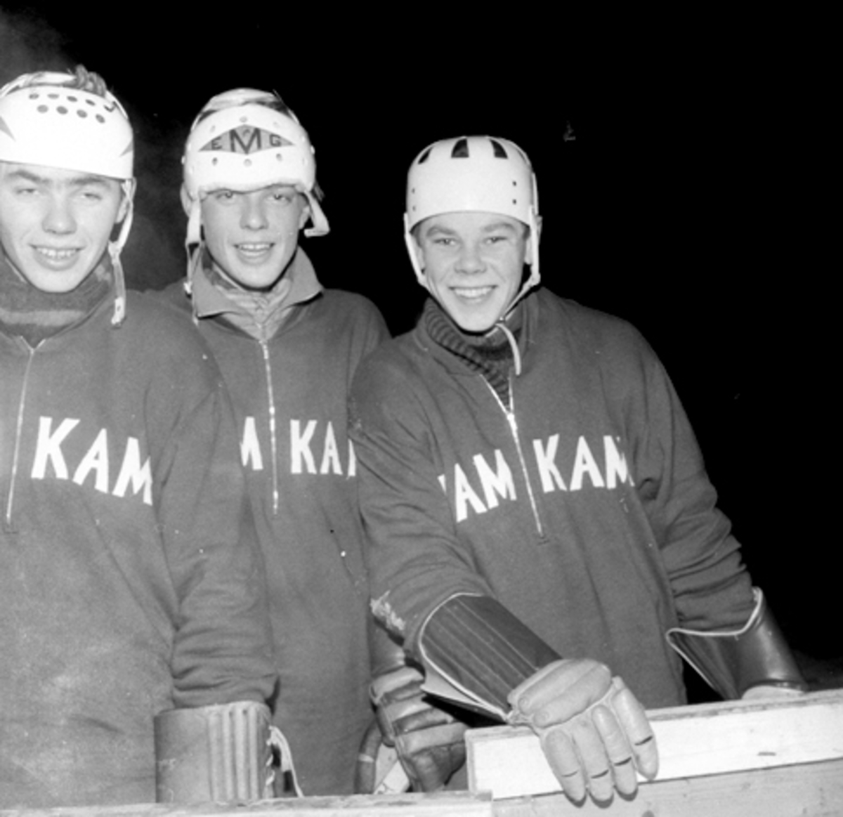 Ishockey, Ham-Kam, gruppe 3 ukjente hockeyspillere.