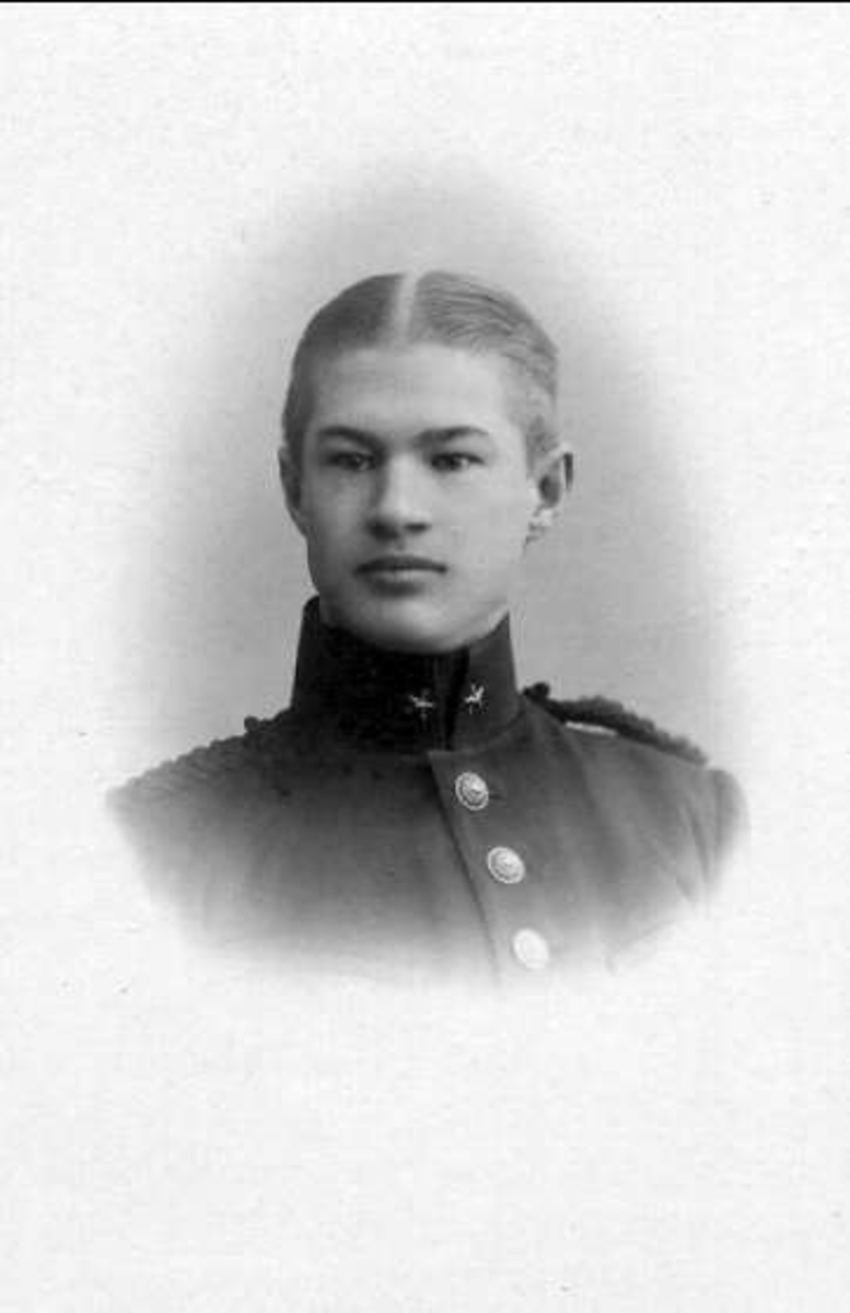 Porträtt av artilleriofficer G A H Hultström
