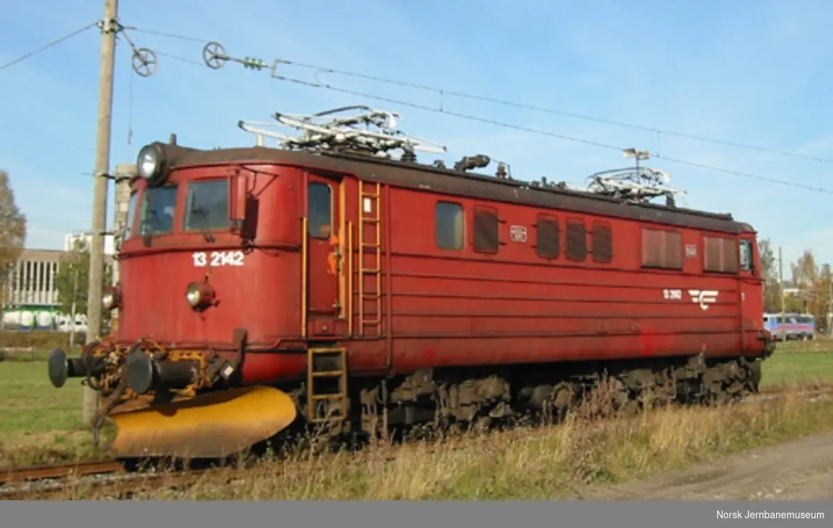 Lokomotiv : elektrisk lokomotiv type El 13 nr. 2142