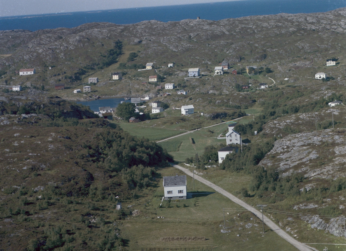 Eiendommer på Fjellværsøya og Ulvøya ved Knarrlagsundet