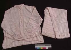 Pysjamas, trøye og bukse