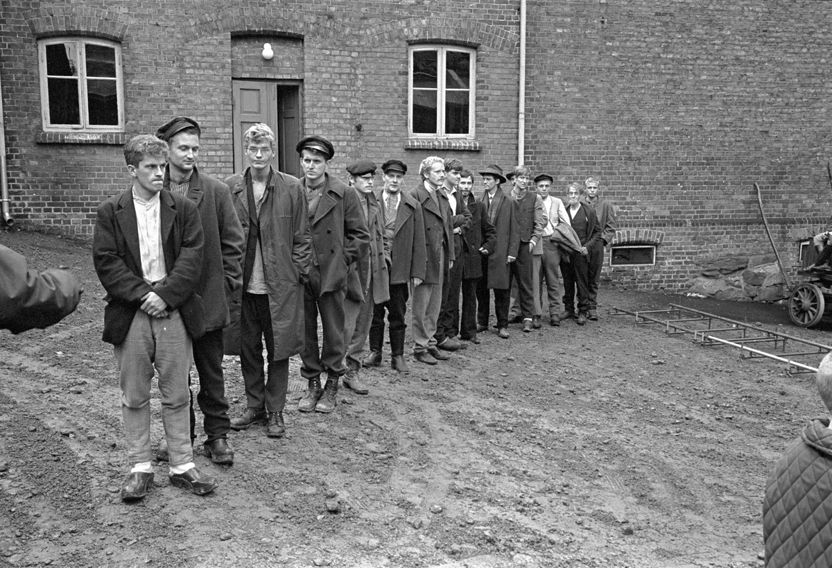 Serie. Fra innspillingen av den interskandinaviske filmen "Sult" i Oslo. Per Oscarson spiller hovedrollen. Fotografert september 1965.

